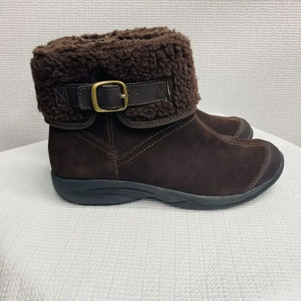 Explore 24 By Easy Spirit Boots Womens 6.5 Lockdown Snow Brown Suede Leather Zip